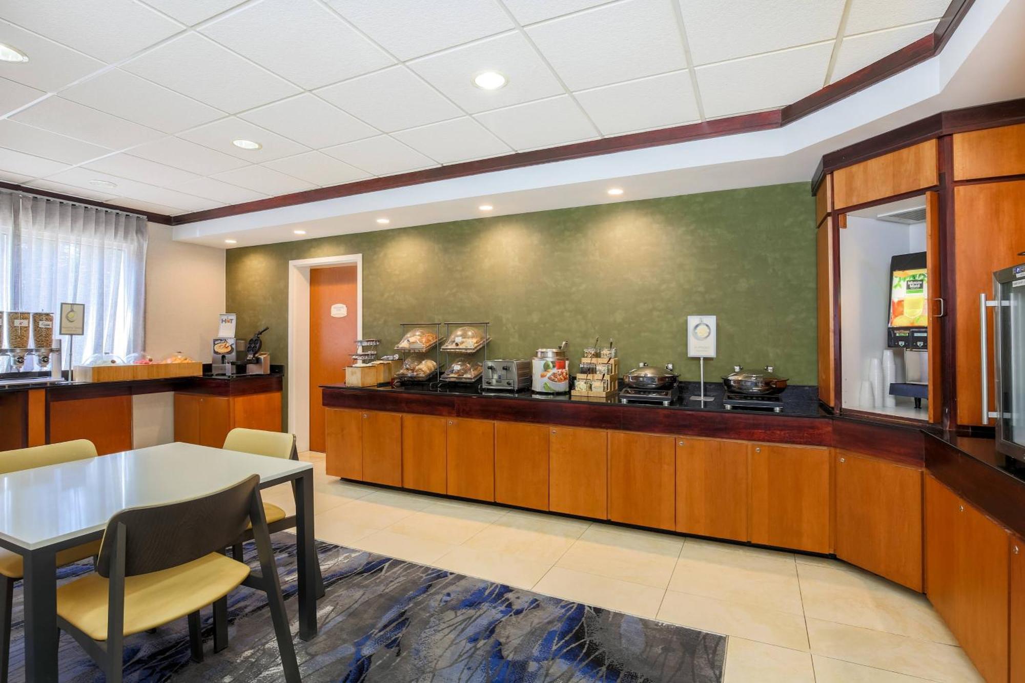 Fairfield Inn & Suites By Marriott Мауа Екстериор снимка