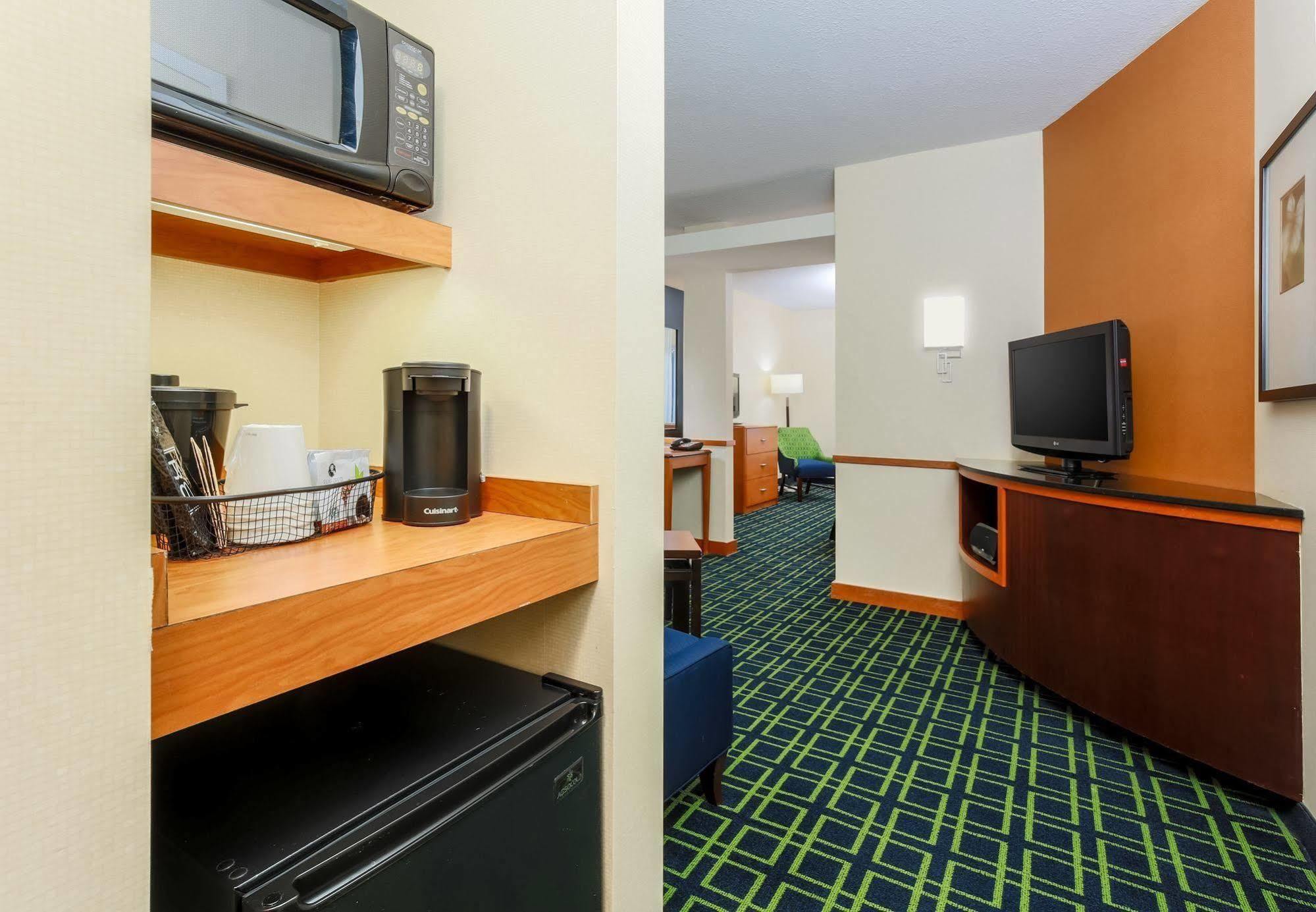 Fairfield Inn & Suites By Marriott Мауа Екстериор снимка